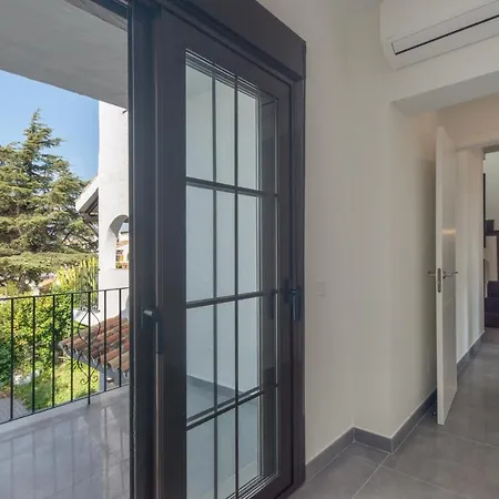 Aldea Blanca Luxury Townhouse *
