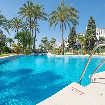 Aldea Blanca Luxury Townhouse Marbella
